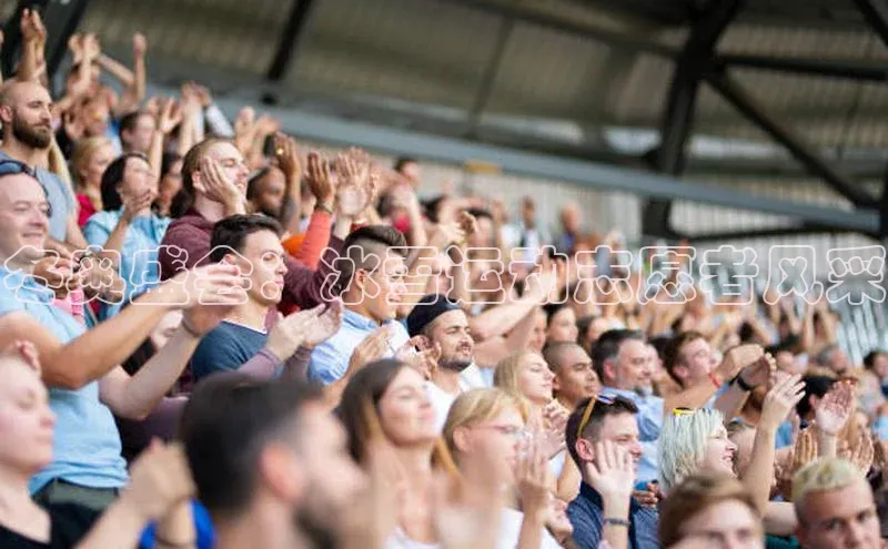 冬奥盛会：冰雪运动志愿者风采