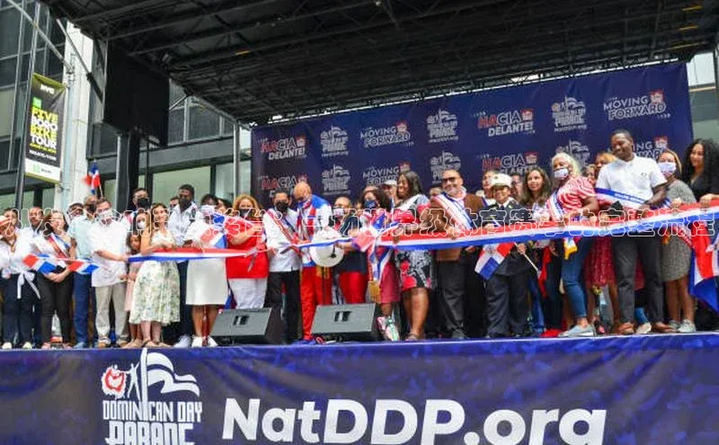 从发令枪响到颁奖台：一场世界级体育赛事的完整流程